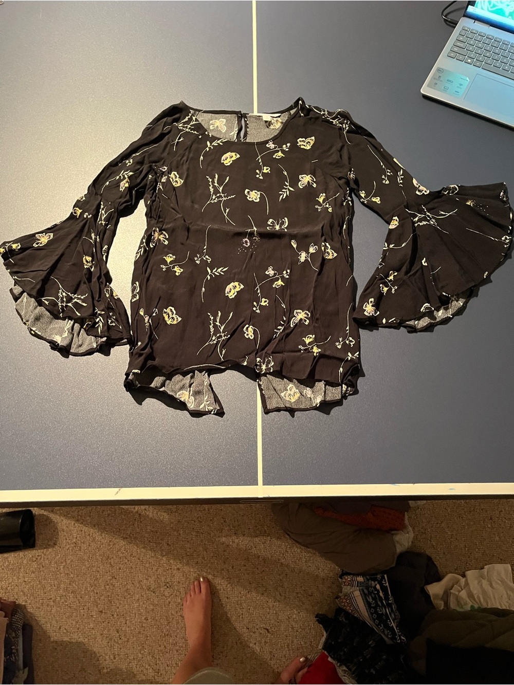 LC Lauren Conrad Black Floral Bell-Sleeve Blouse
